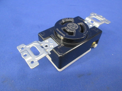 引掛埋込コンセント(5個入)(キズ・汚れ有) WF2320K