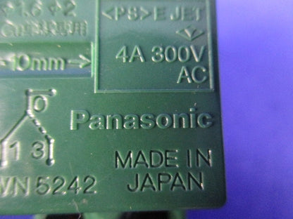 埋込パイロットスイッチC3路(2個入)(汚れ有) WN5242