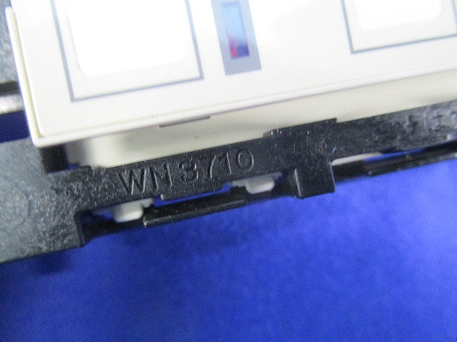 フル2線式リモコンスイッチ(3コ用) WRT5553