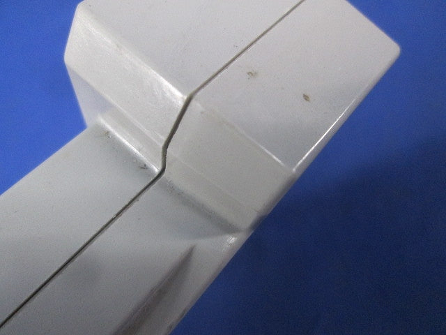 アース付抜け止めダブルコンセント キズ・汚れ有 DC8042E