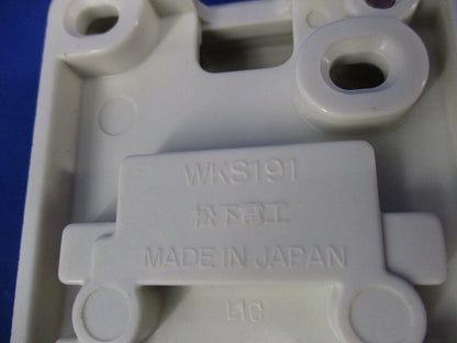 露出コンセント(4個入) WKS191