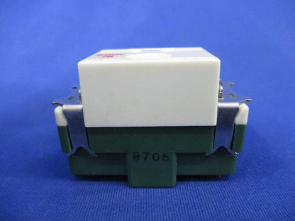 15A埋込接地コンセント(4個入) WN11122