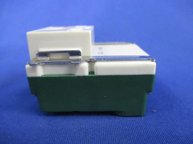 15A埋込接地コンセント(4個入) WN11122