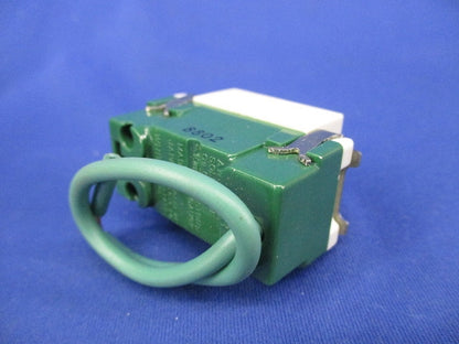 埋込アース付コンセント(7個入) WN1101W-1