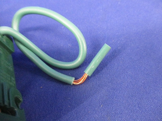 埋込アース付コンセント(7個入) WN1101W-1