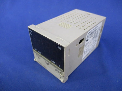 サーマックS 電子温度調節器 E5CS-R2TU-W