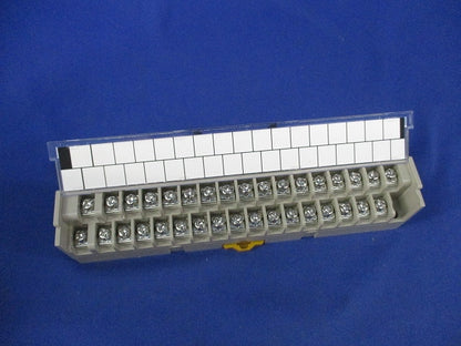 コネクタ端子台変換ユニット XW2C-20G5-IN16