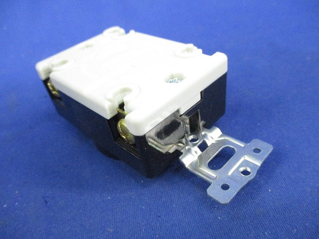 接地3P20A引掛埋込コンセント(4個入) WF2420K