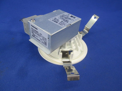 LEDダウンライトφ100(電球色)(キズ・汚れ有) LEDD87000L(W)-LS