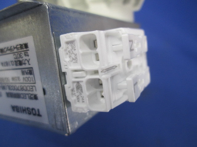 LEDダウンライトφ100(電球色)箱違い(傷・汚れ有) LEDD87003L(W)-LS