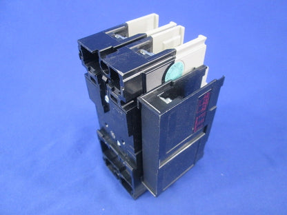 ノーヒューズ遮断器2P10A(アラームスイッチ付) NF63-SV