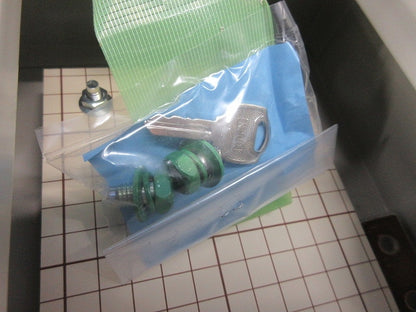 キャビネット B12-23