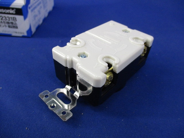 3P30A引掛埋込コンセント(ブラック) WF2331B