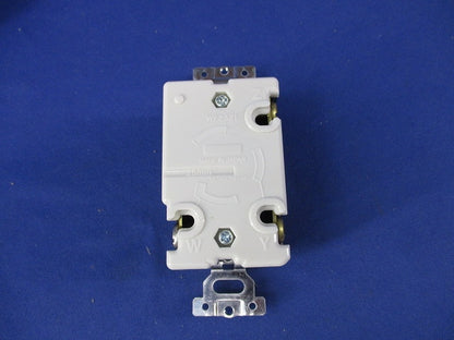 3P30A引掛埋込コンセント(ブラック) WF2331B