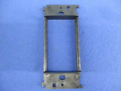 埋込スイッチ絶縁取付枠(10個入) WT3710K