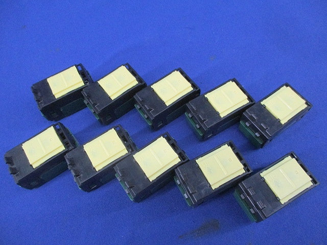 埋込スイッチC(3路・表示なし)(10個入) WT5002