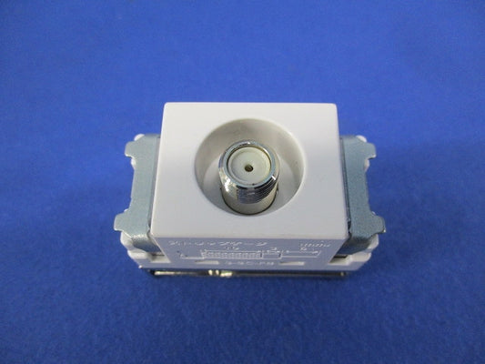 埋込ホーム用高シールドテレビコンセント WCS4712W