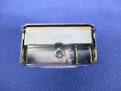 埋込ホーム用高シールドテレビコンセント WCS4712W