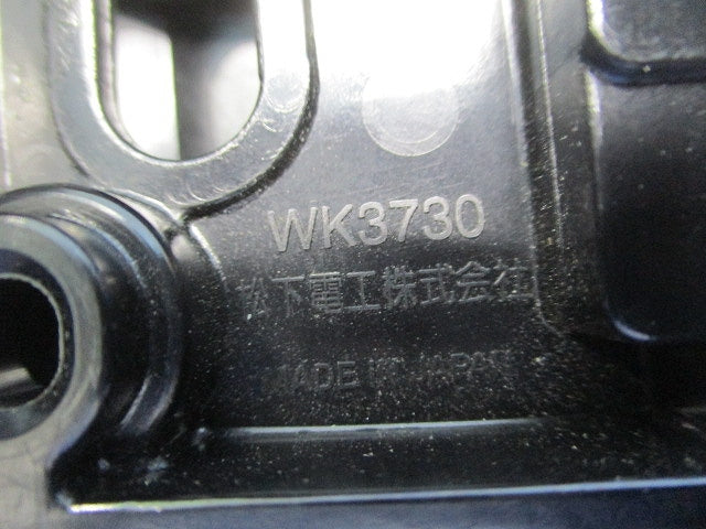 小型接地2P30A角型コンセント National WK3730