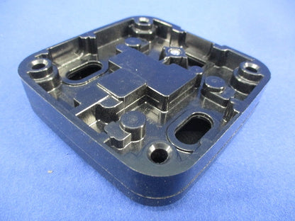 小型接地2P30A角型コンセント National WK3730