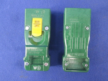 接地2P15A引掛防水ゴムキャップ(3個入) WFA4251