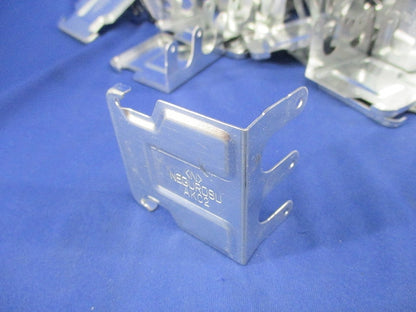 二重天井用金具(60個入) AKC2