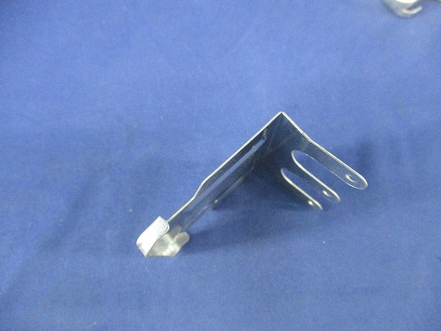 二重天井用金具(60個入) AKC2
