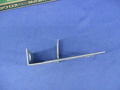 二重天井用金具 野ぶち受け材吊り金具(18個入) TFH1
