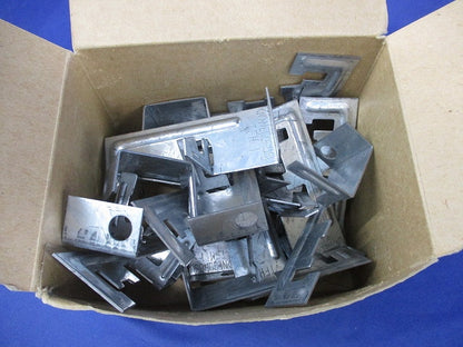 二重天井用金具 野ぶち受け材吊り金具(18個入) TFH1