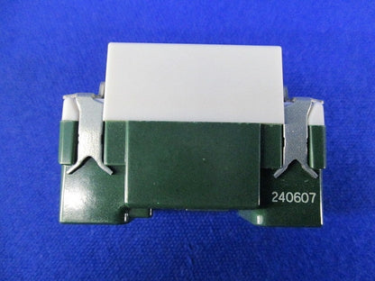 埋込抜け止めシングルコンセント(9個入) WN1061