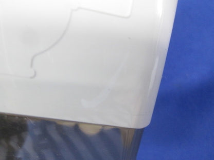 アースターミナル付フル防水コンセント(キズ・汚れ有) WK2111K