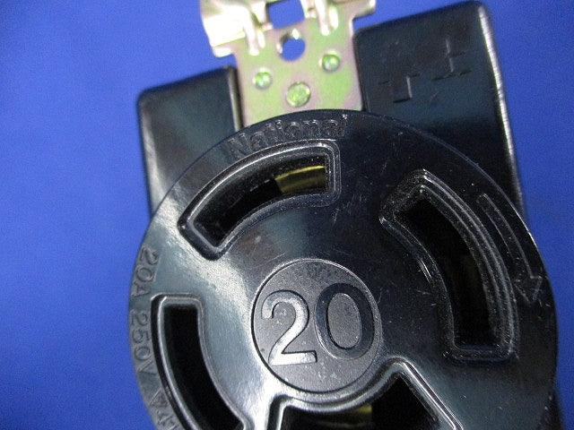 接地3P20A引掛埋込コンセント(3個入)National WF2420K