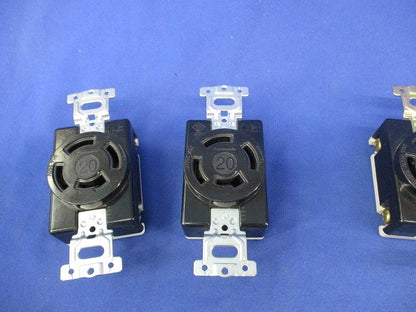 接地3P20A引掛埋込コンセント(3個入)National WF2420K