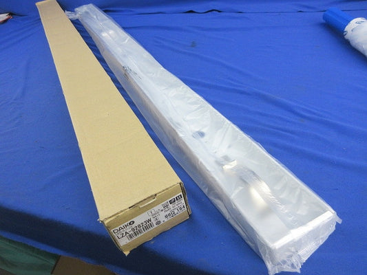 LEDベースライトセット LZB-92584XW+LZA-92823W