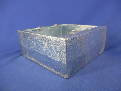 ねじなしTC露出スイッチボックス(亜鉛) TCS21Z22