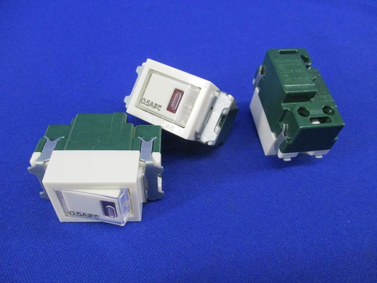 埋込パイロットスイッチB(3個入) WN52412