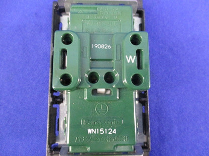 埋込絶縁接地ダブルコンセント(4個入) WN15124