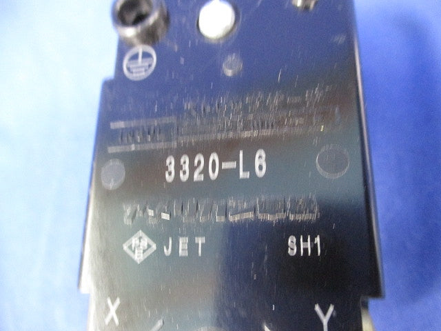 引掛形埋込コンセント 30A 3320-L6