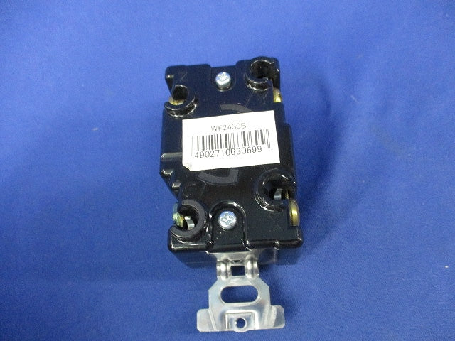 接地3P30A引掛埋込コンセント(2個入) WF2430B