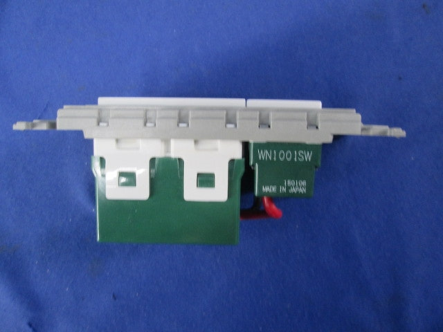 埋込充電用USBコンセント(ホワイト) WN1471SW(WTF14714W)