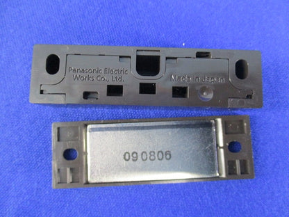 マグネットスイッチ20mmタイプ(b接点)(ブラウン) EK394A