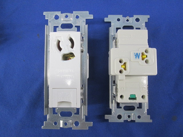 ET付抜止接地コンセント(9個入) NDG2381E