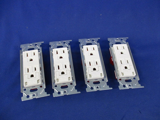 埋込アースターミナル付接地ダブルコンセント(4個入)ピュアホワイト JEC-BN-55GE