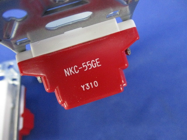 埋込アースターミナル付接地ダブルコンセント(2個入)ピュアホワイト NKC-55GE