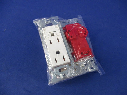 埋込アースターミナル付接地ダブルコンセント(2個入)ピュアホワイト NKC-55GE