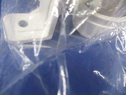 両サドル PF管28用 ミルキーホワイト 50個入 SF-28AM-50