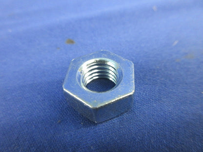 ナット M10(95個以上入) M10