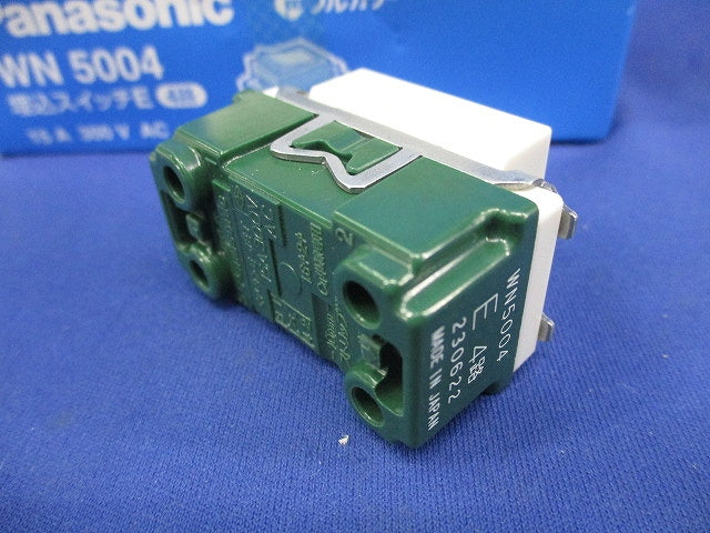 埋込スイッチE4路(9個入) WN5004