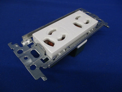 埋込抜止接地ダブルコンセント WTF11623K