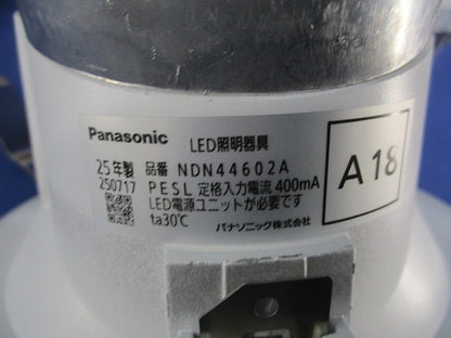 傾斜天井用LEDダウンライト(箱違い) NDN44602A